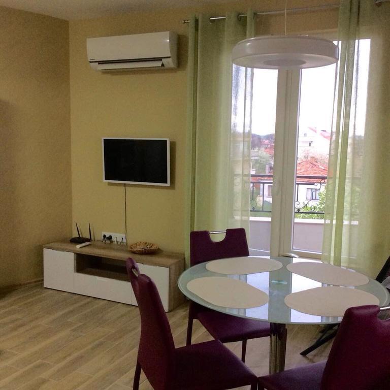 Apartment Morskoi Gnom Burgas ภายนอก รูปภาพ
